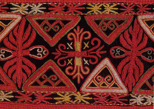 A Qazaq-like cross motif