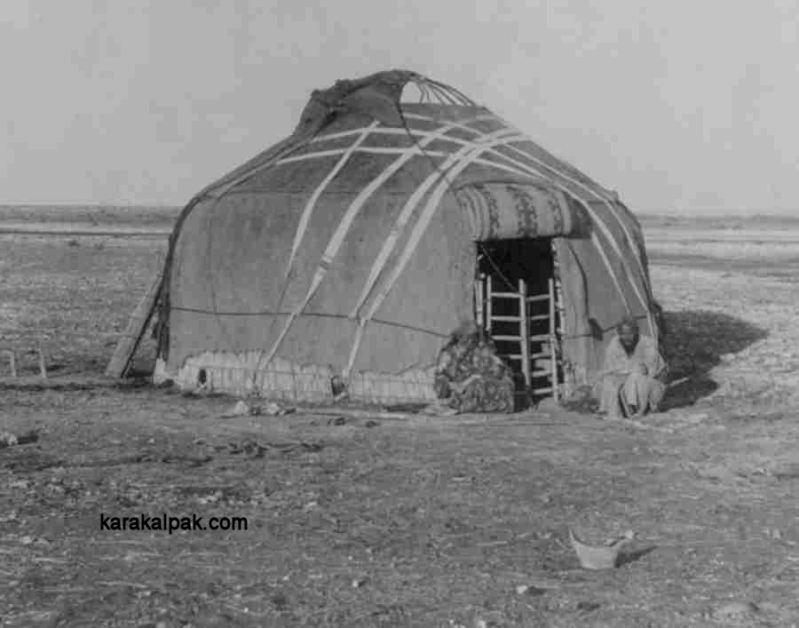 Kyrgyz Yurt on the Golodnaya Steppe, ca 1910