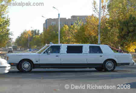 A stretched limo in No'kis