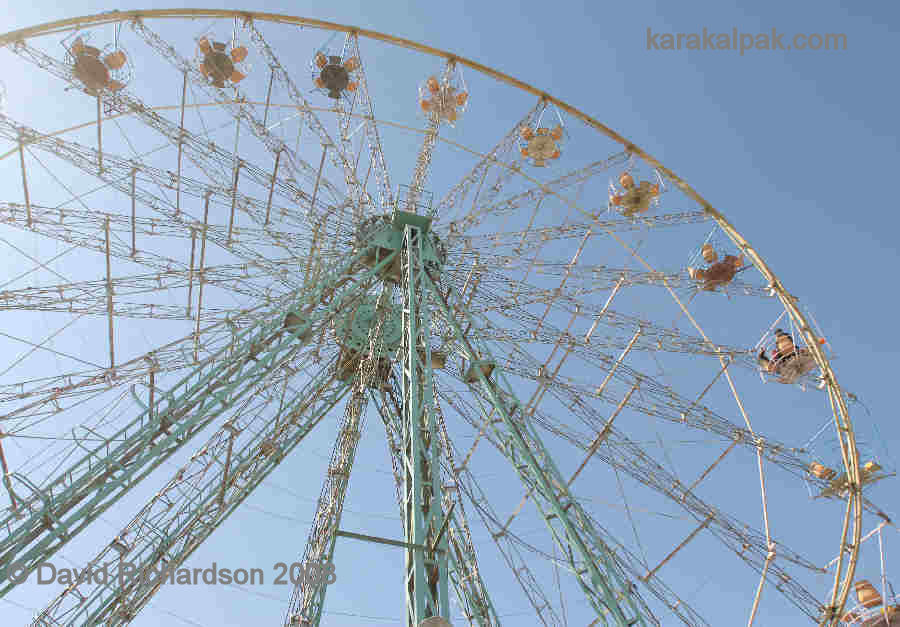 No'kis Ferris wheel